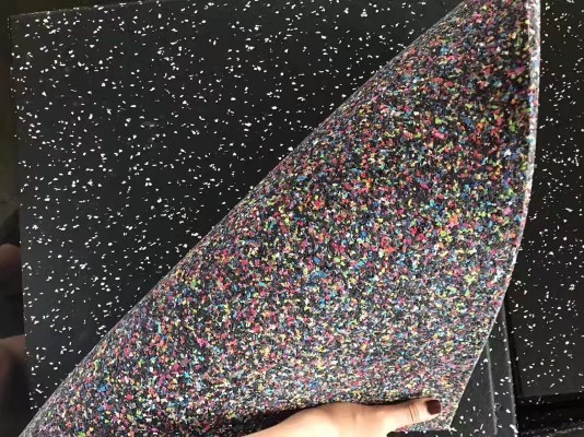 健身房環(huán)保地板