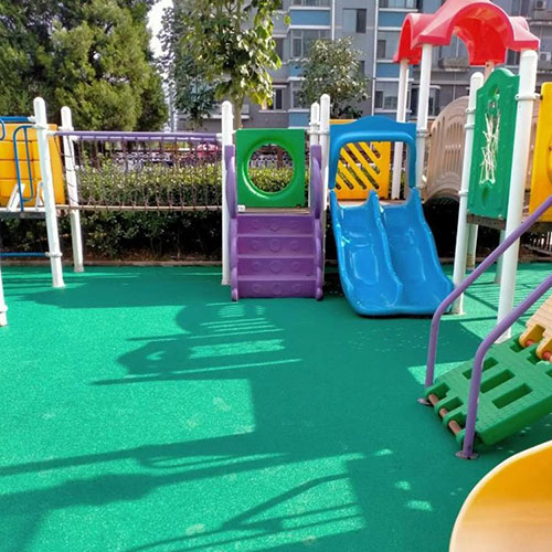 幼兒園塑膠操場
